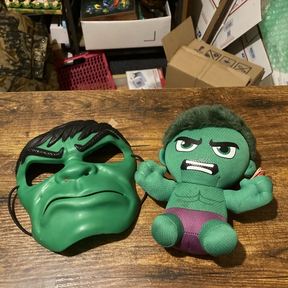Marvel Hulk mask and beanie baby Hulk - Picture 1 of 9